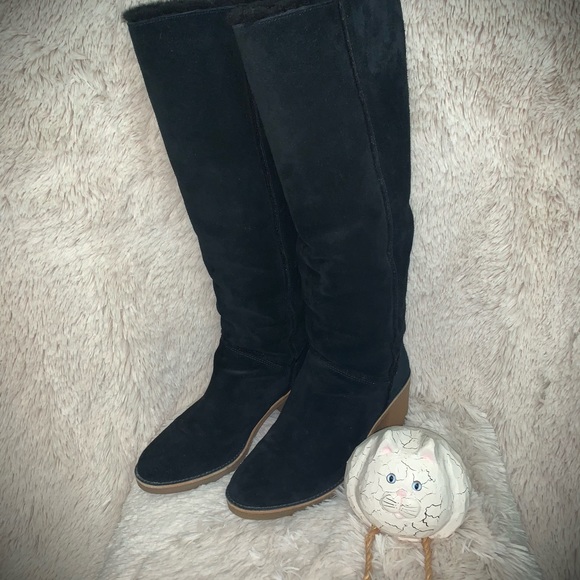 🌺 UGG Boots - Picture 8 of 8